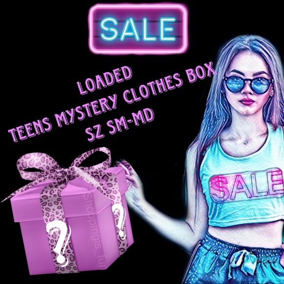 Garage Tops - 🦋🦋🦋15 PIECE LOADED WHOLESALE TEENS MYSTERY CLOTHES & MORE BOX LOT